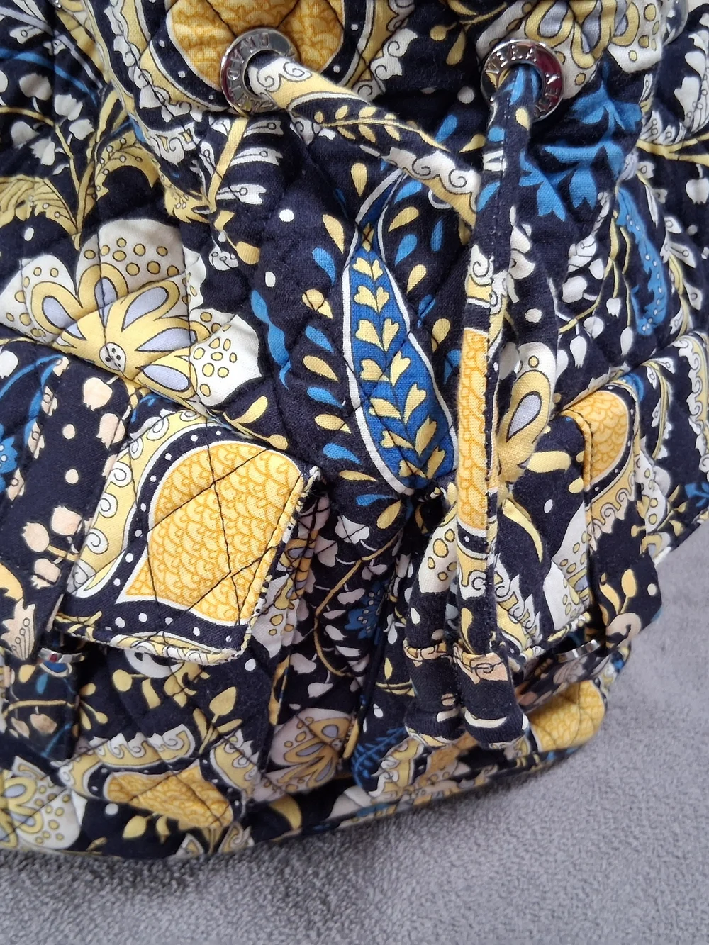 Vera Bradley Ellie Blue & Yellow Elephant Drawstring Crossbody Bag flap pockets - Picture 8 of 11